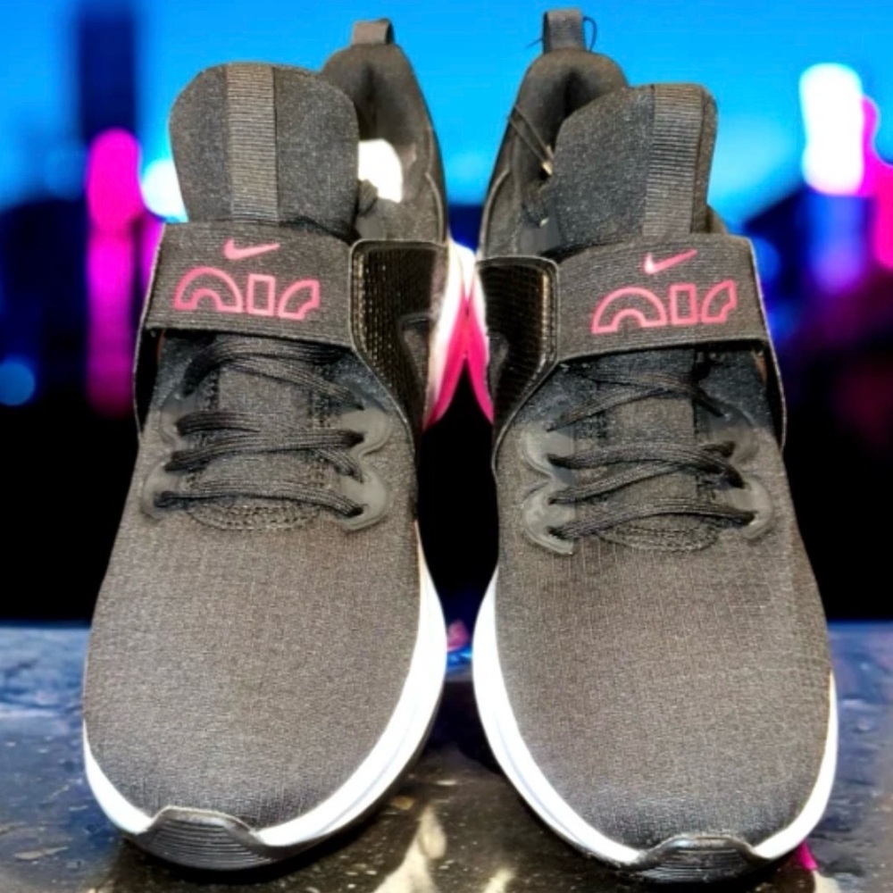Nike Air Max Bella TR 5 Training Shoes Black/Rush Pink Womens sz 8 New never use